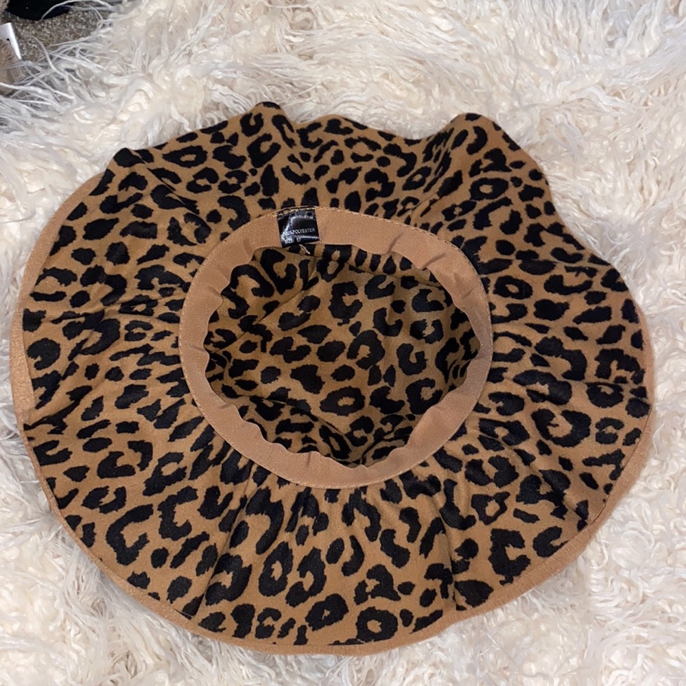 🌵Too cute cheetah hat! - Picture 3 of 5